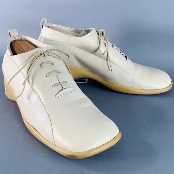 CoSTUME NATIONAL Size 10 Beige Leather Square Toe Oxford Lace-Up Shoes - Picture 1 of 9